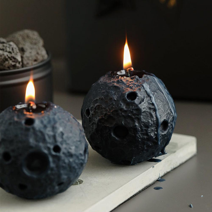 black moon shape aromatherapy scented candle