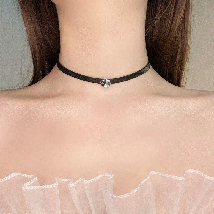 a gothic black leather buckle little flower choker