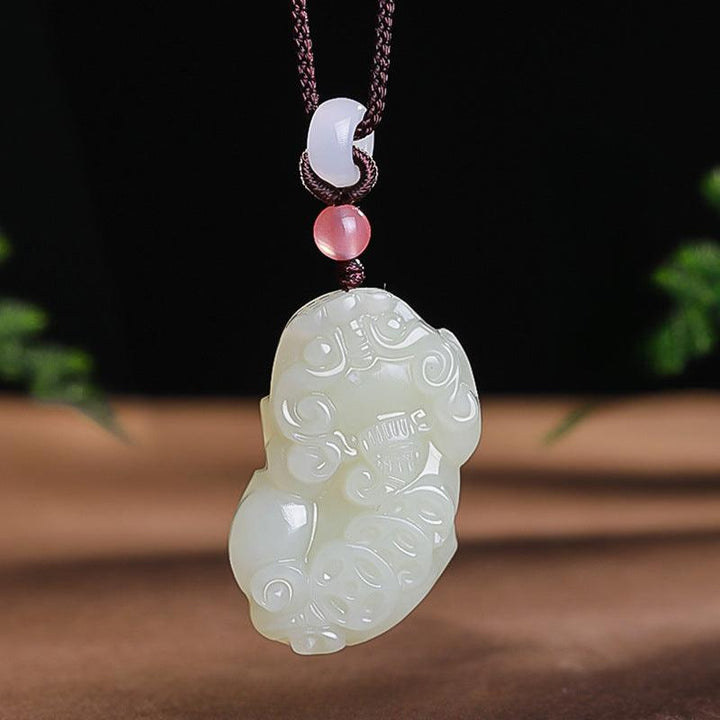 details of hetian jade money pixiu pendant natural jade couple necklace