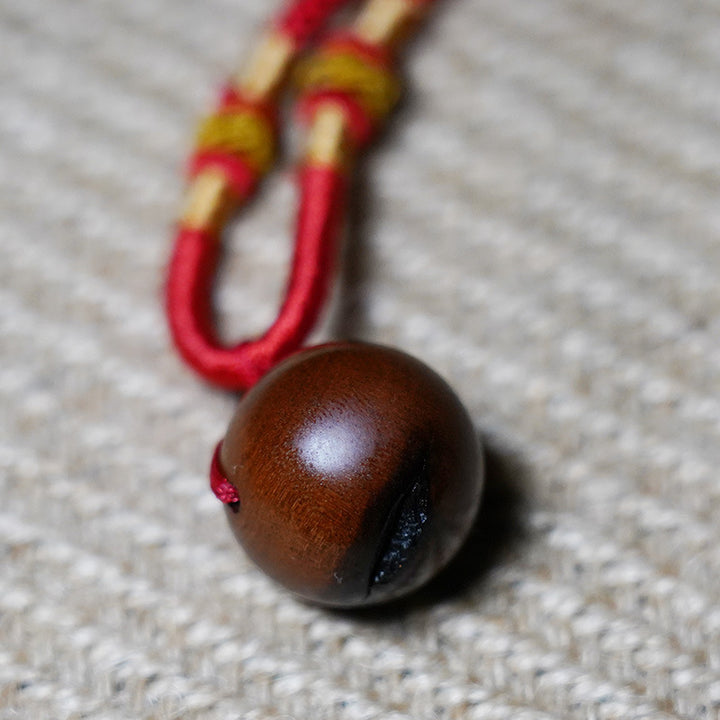 lightning-struck-wood-bead-protective-pendant-necklace-for-children-03