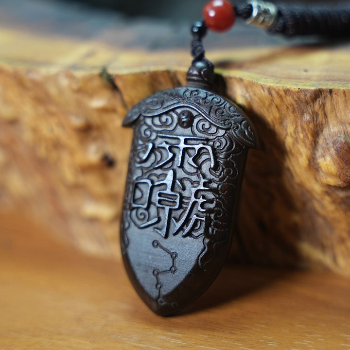 lightning-struck-wood-thunder-lei-zu-protection-amulet-pendant-01