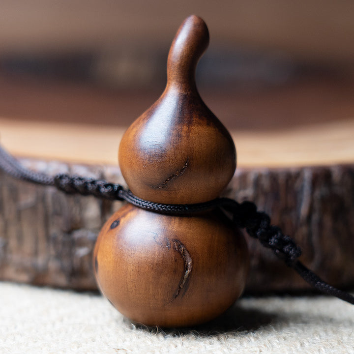 thunderstruck-wood-gourd-pendant-jujube-wood-carving-for-protection-01