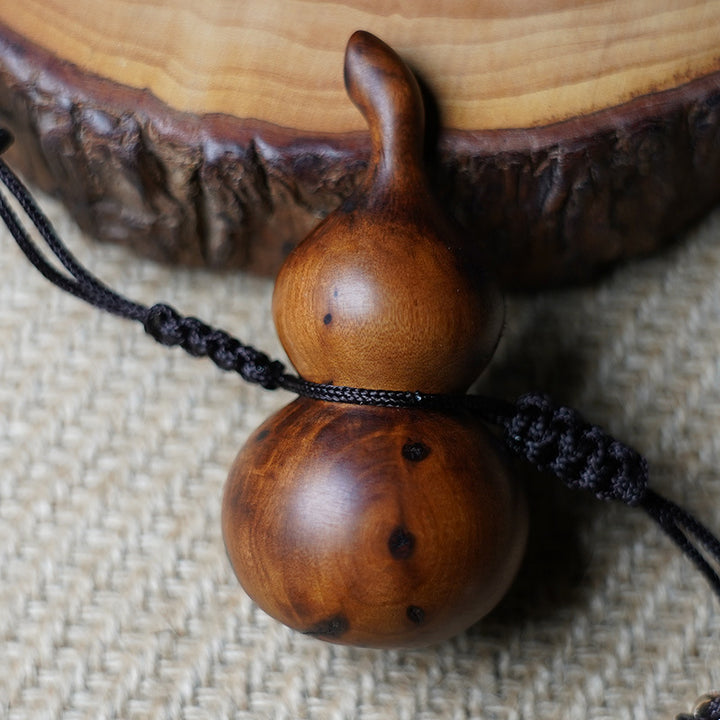 thunderstruck-wood-gourd-pendant-jujube-wood-carving-for-protection-03