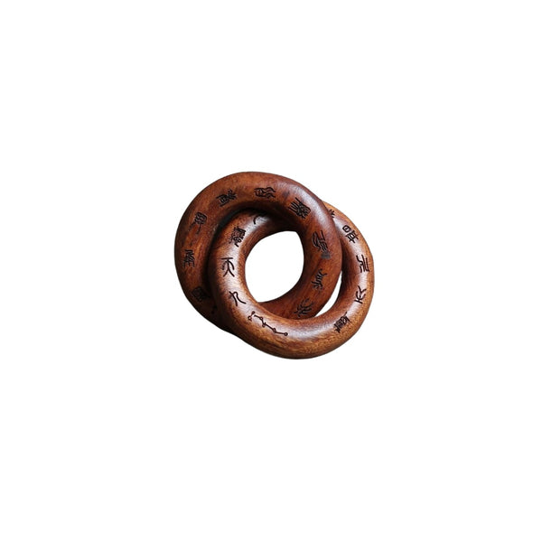 thunderstruck-wood-qiankun-ring-yin-yang-pendant-necklace