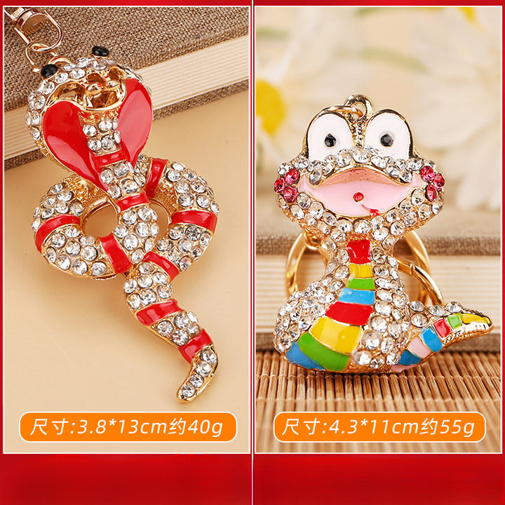 year-of-the-snake-keychain-with-diamond-blessing-and-luck-pendant-02